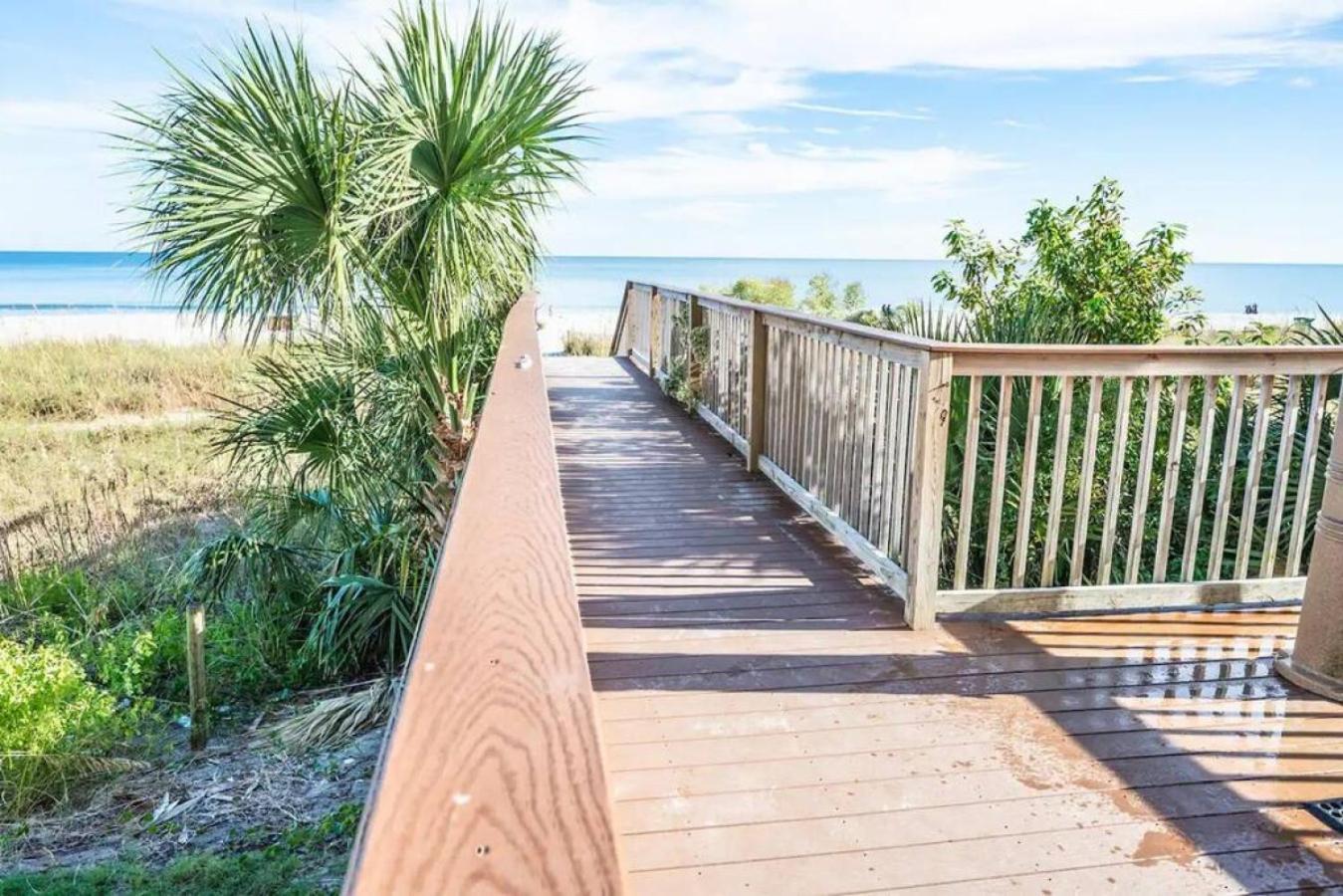 Oceanfront Beach Serenity Stay マートルビーチ エクステリア 写真